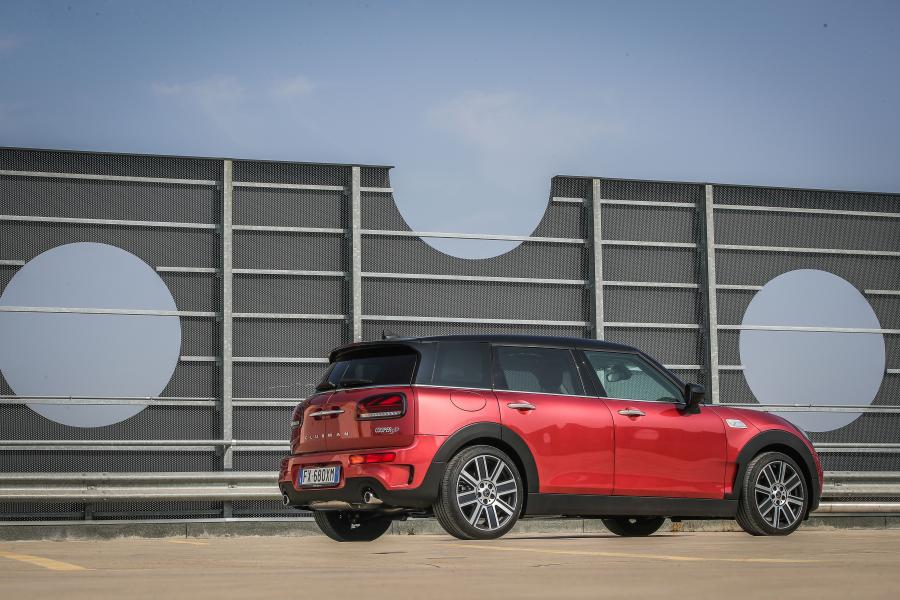  Mini Cooper SD Clubman (F54) 2019 года  (WW) (фото 19 из 42)